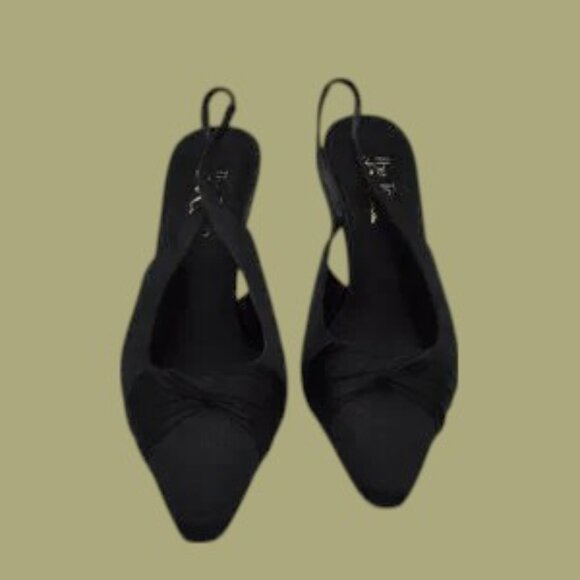 The Touch of Nina Satin Pumps EUC - Picture 5 of 12